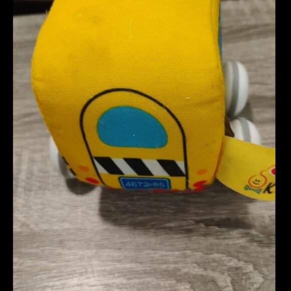 Melissa And Doug K's Kids Pull Back Soft School Bus Pull Back Vehicle Toy 9M+ - Picture 7 of 11